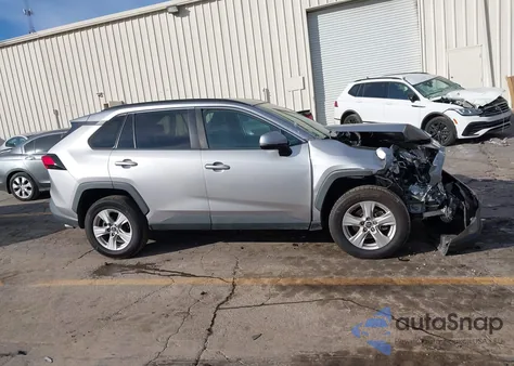 2020 Toyota Rav4 Xle из США, поврежденный, VIN 2T3W1RFV1LC049370